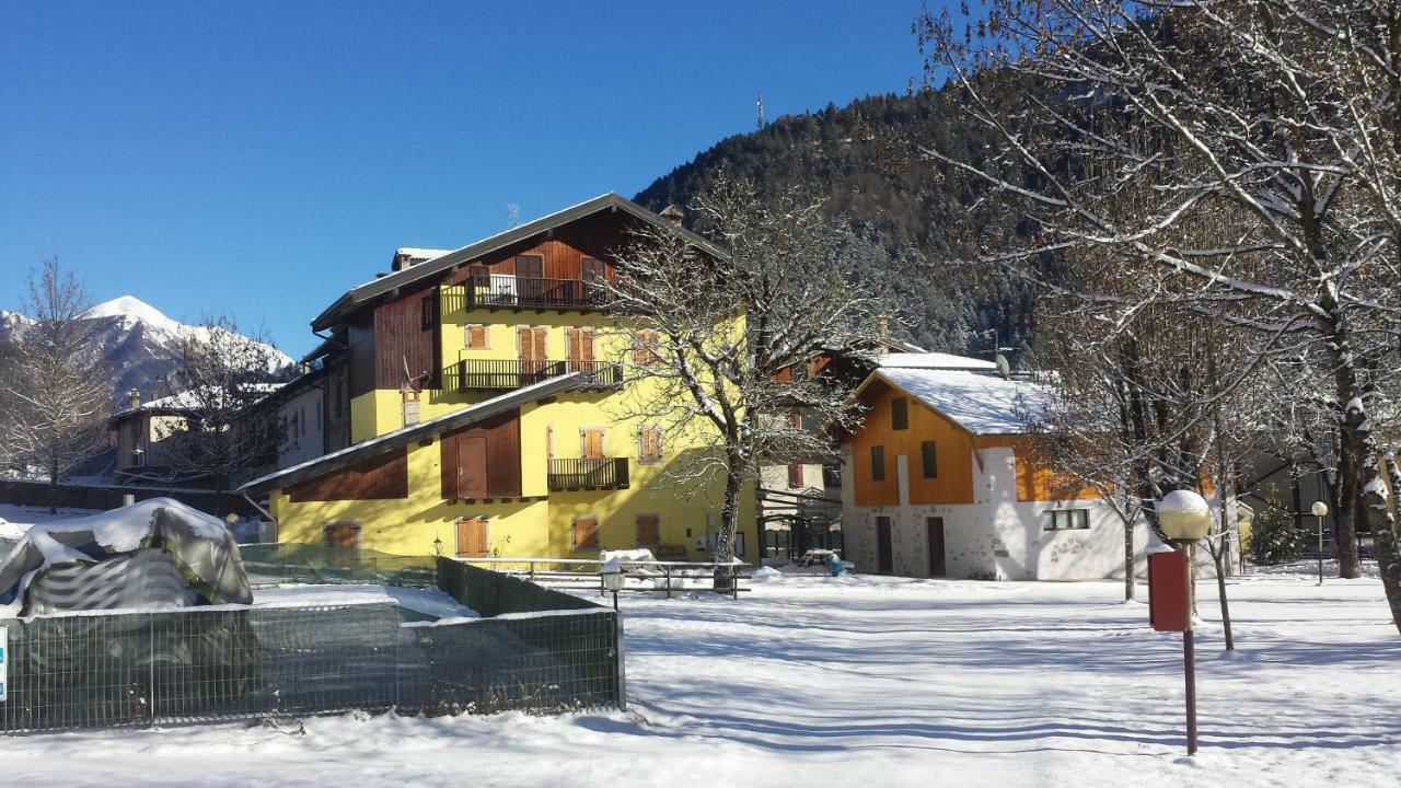 Albergo Casavecchia Tiarno di Sopra ภายนอก รูปภาพ