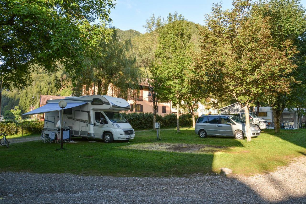 Albergo Casavecchia Tiarno di Sopra ภายนอก รูปภาพ